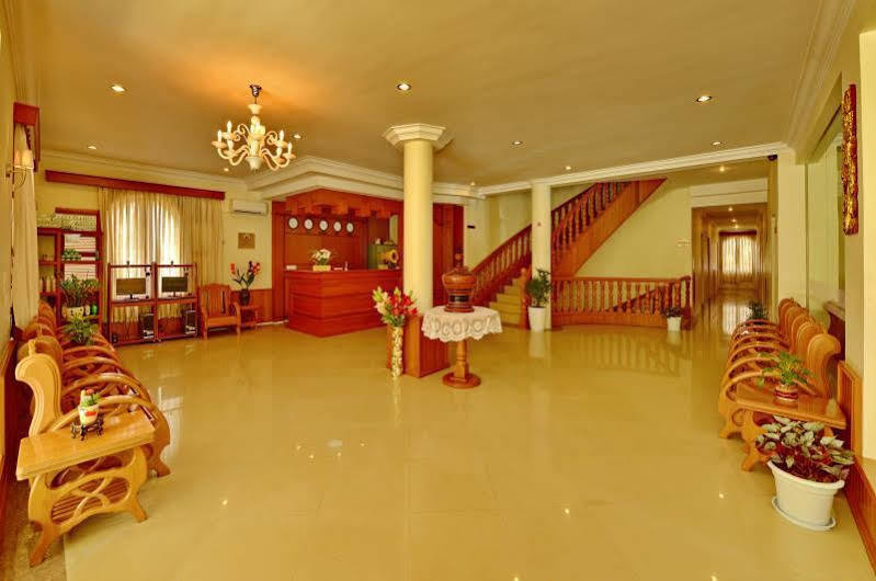 Win Unity Hotel Pyin Oo Lwin Exterior foto