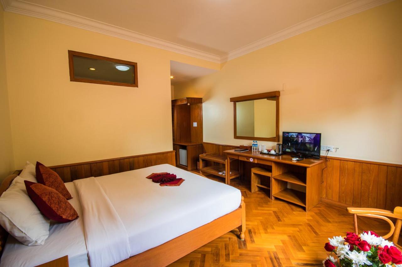Win Unity Hotel Pyin Oo Lwin Exterior foto
