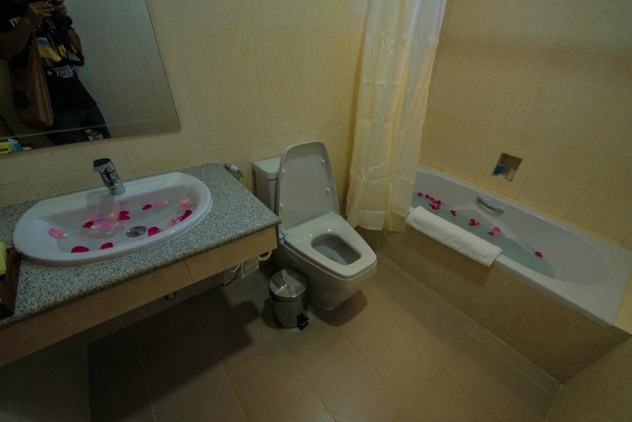Win Unity Hotel Pyin Oo Lwin Exterior foto